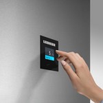 liebherr-CFRS22_Touch display integrated door