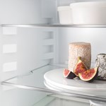 liebherr-CFUL21_Convenient height adjustment glass plates