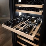 liebherr-CFSW23_FlexFit wooden shelves