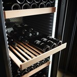 liebherr-CFSW23_Neck-to-neck storage for maximum bottle capacity