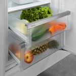 liebherr-CFUL21_EasyFresh integrated drawer runner