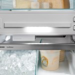 liebherr-CFUL21_LED IceMaker lighting