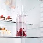 liebherr-CFSTT24_Divisible glass shelf